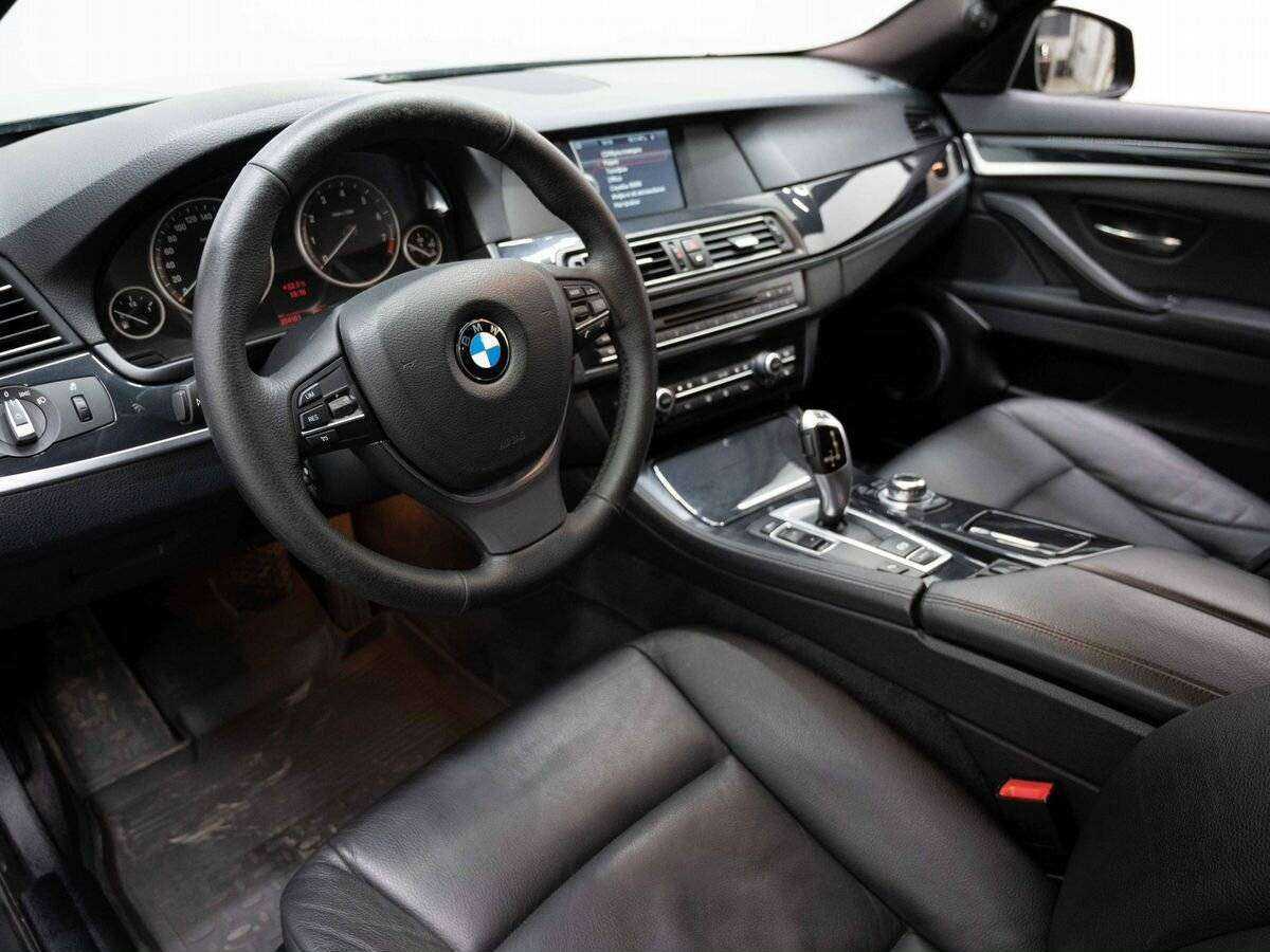 BMW 5 серии 528i, 2012 Фото №7