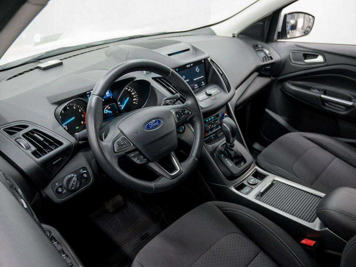 Ford Kuga, 2017 Фото №14