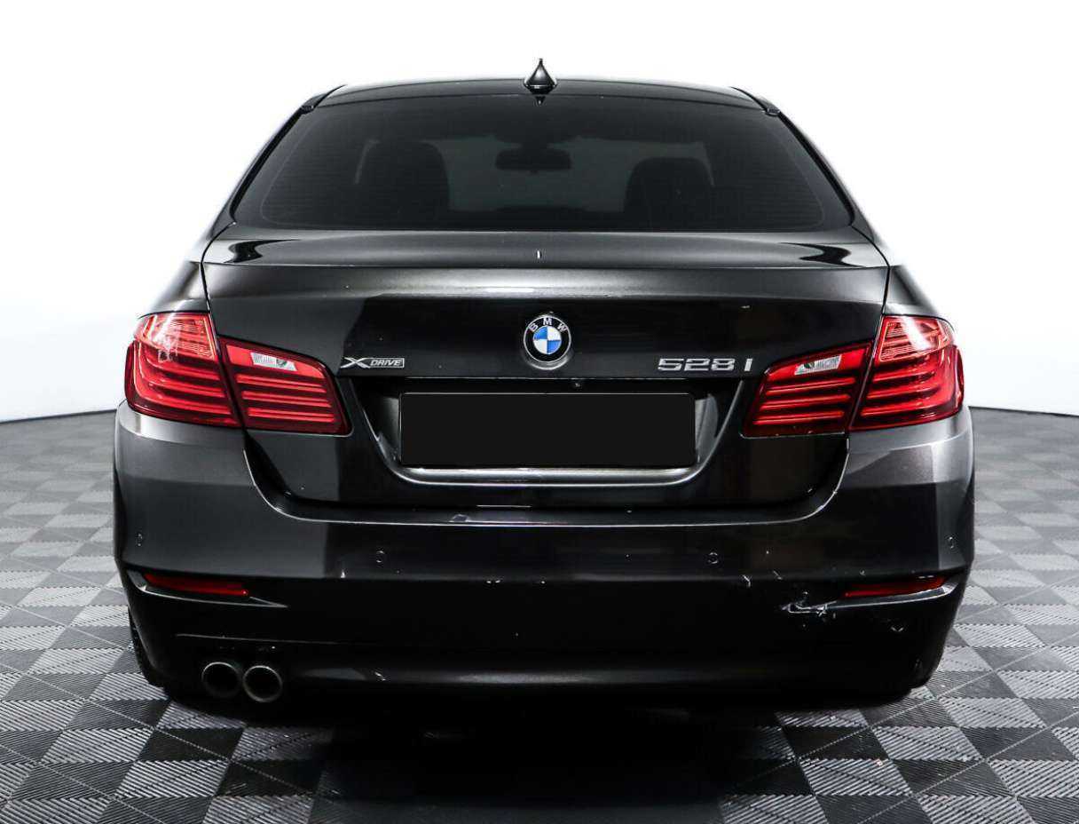 BMW 5 серии 528i xDrive, 2013 Фото №6