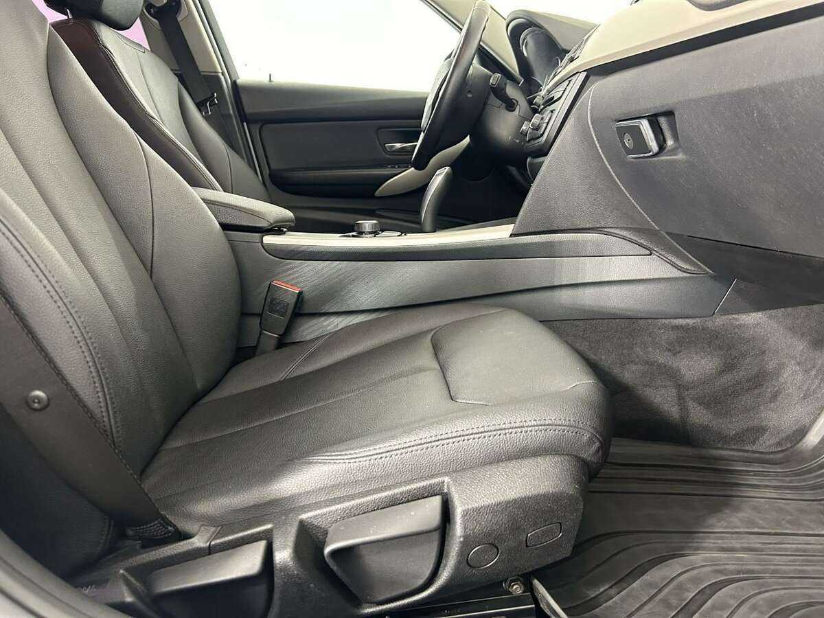 BMW 3 серии 320i, 2014 Фото №14