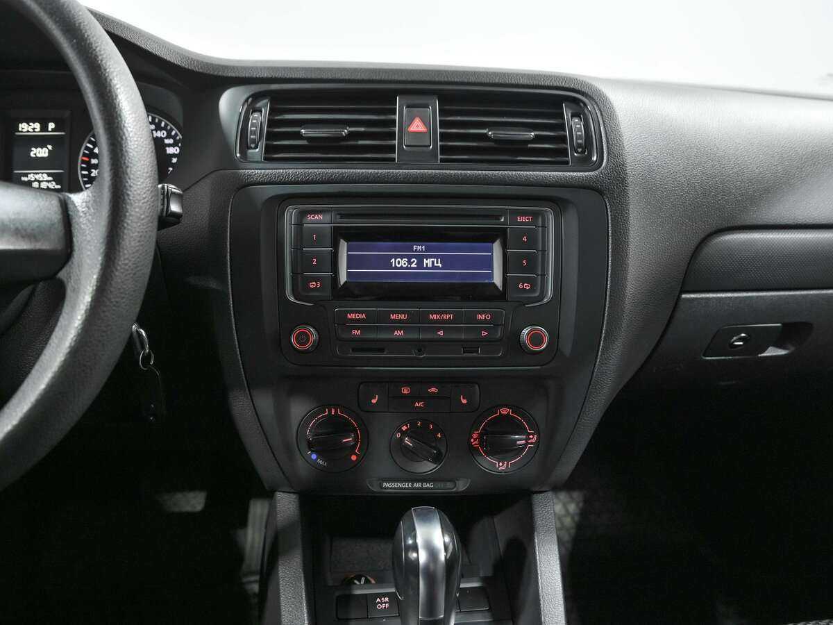 Volkswagen Jetta, 2013 Фото №10