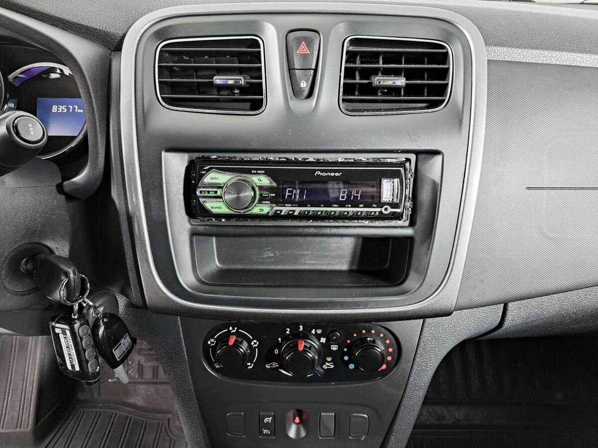 Renault Sandero, 2015 Фото №13