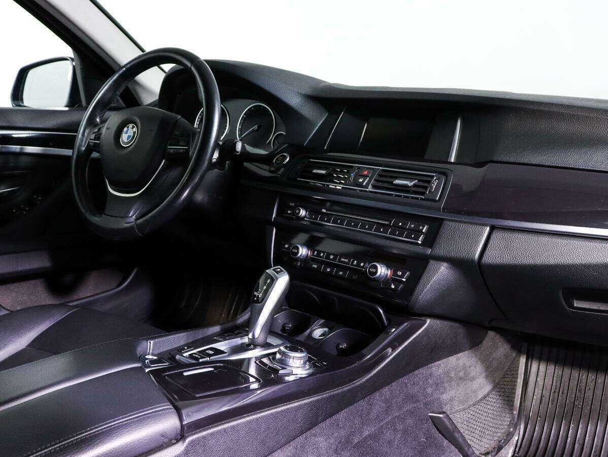 BMW 5 серии 520i, 2014 Фото №8