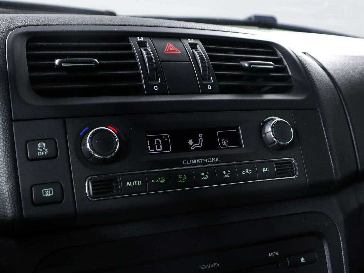 Skoda Fabia, 2012 Фото №16