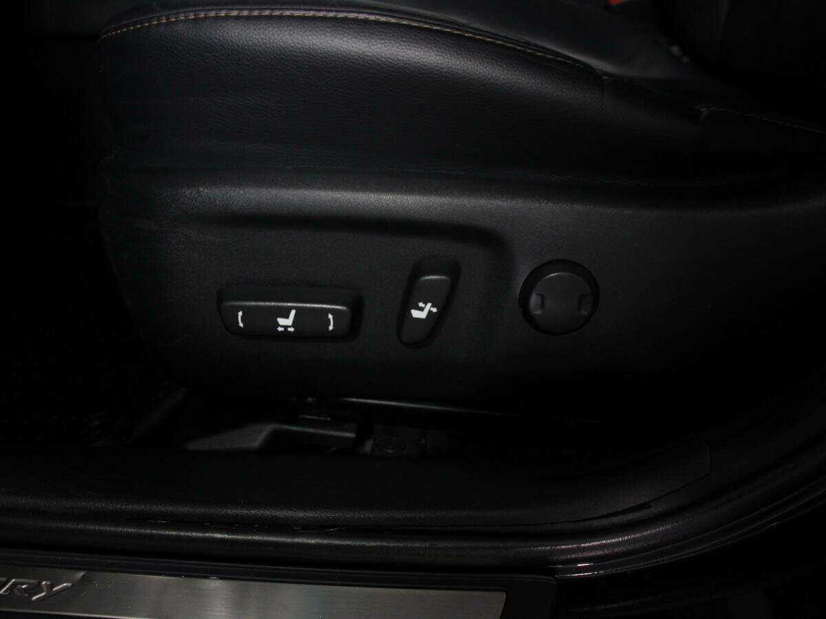 Toyota Camry, 2018 Фото №19