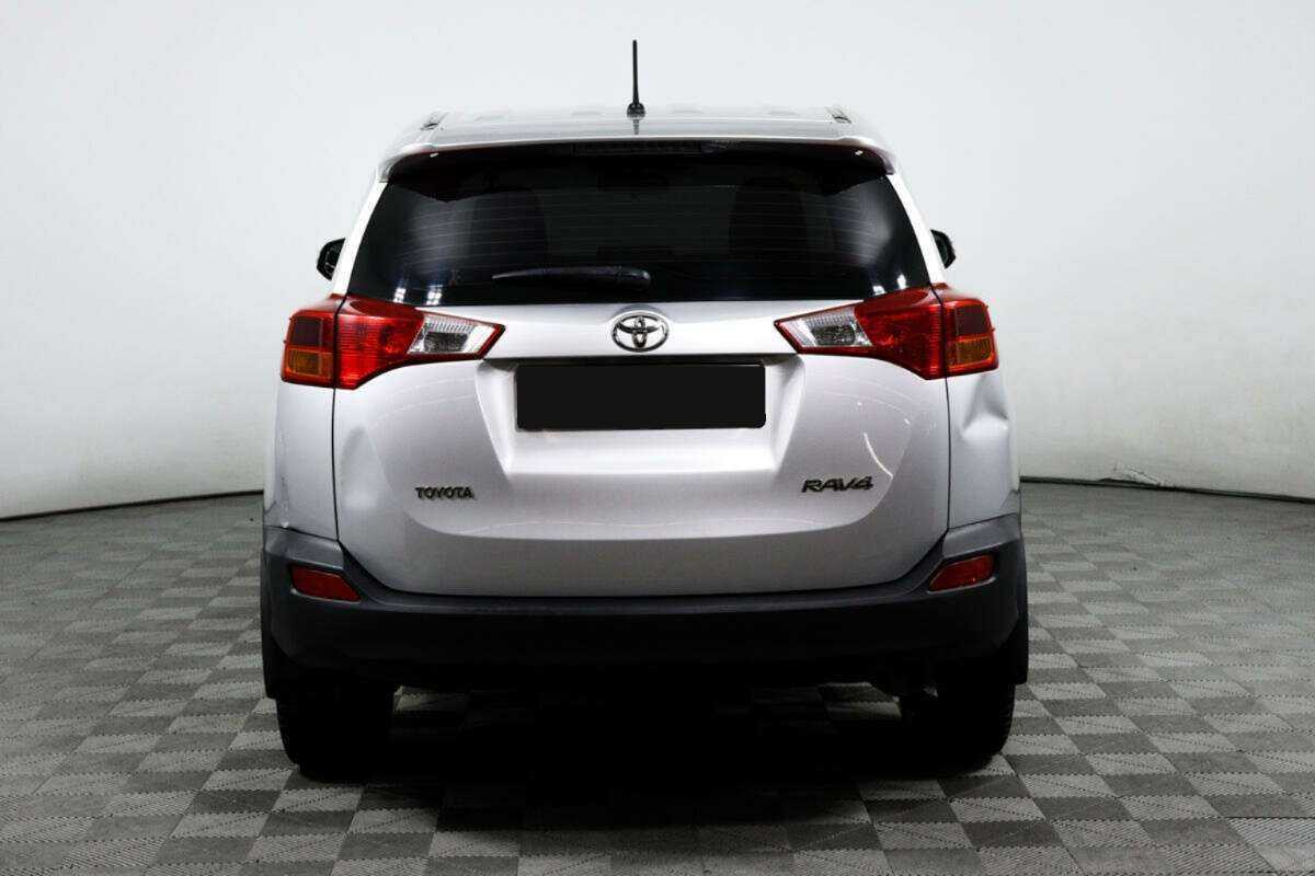 Toyota RAV4, 2015 Фото №6