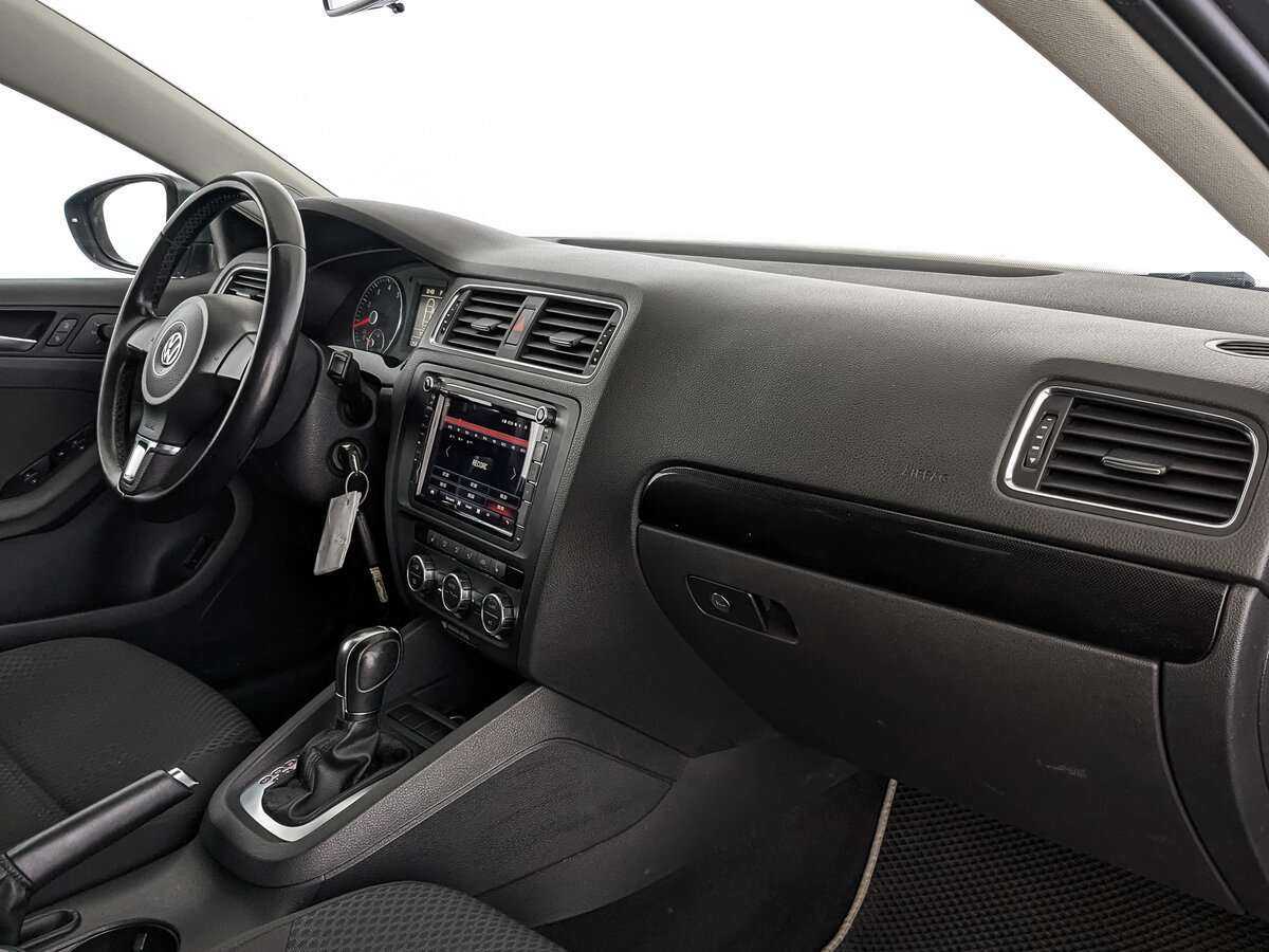 Volkswagen Jetta, 2012 Фото №8