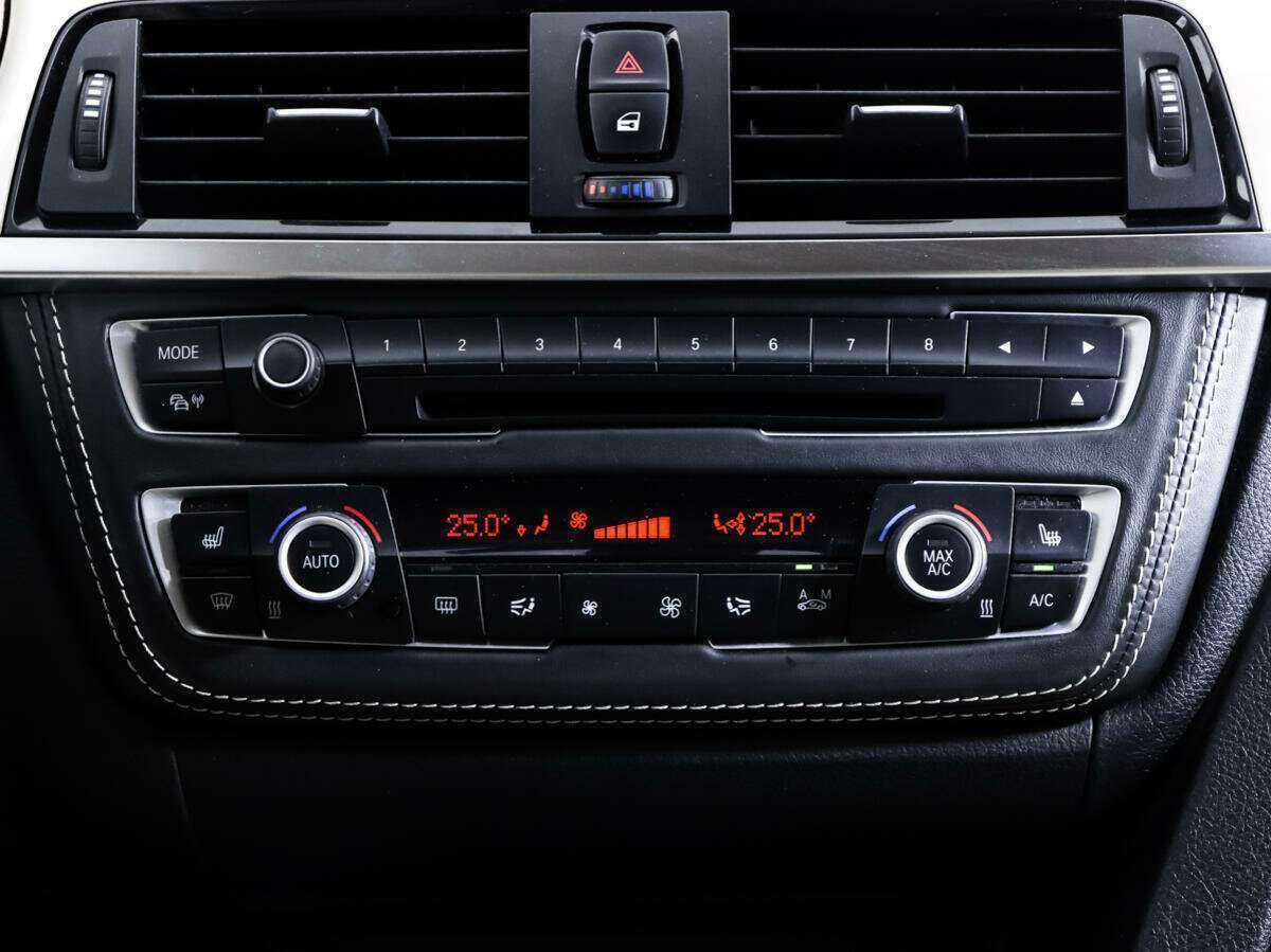 BMW 3 серии 328i, 2012 Фото №15