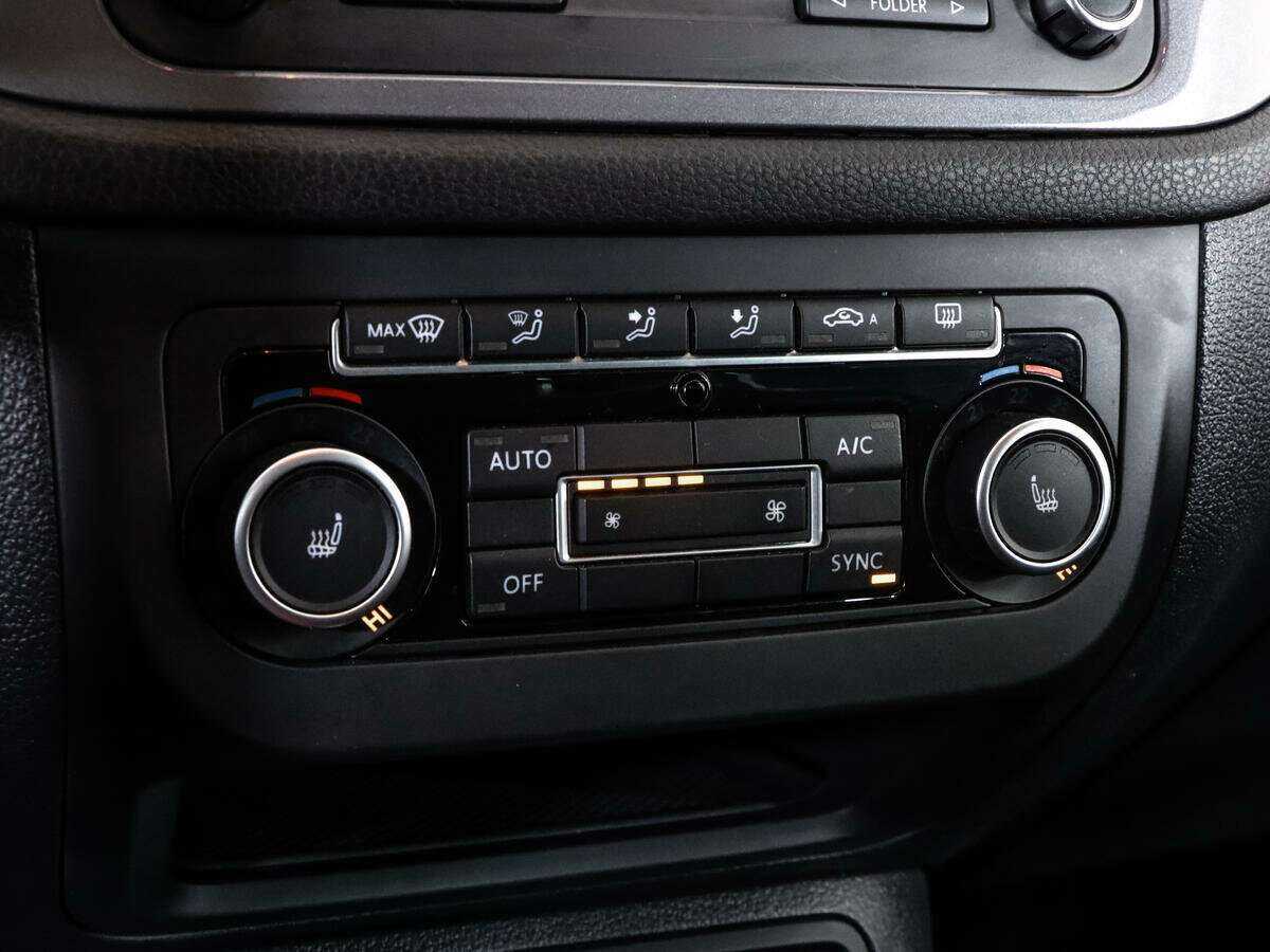 Volkswagen Tiguan, 2012 Фото №16