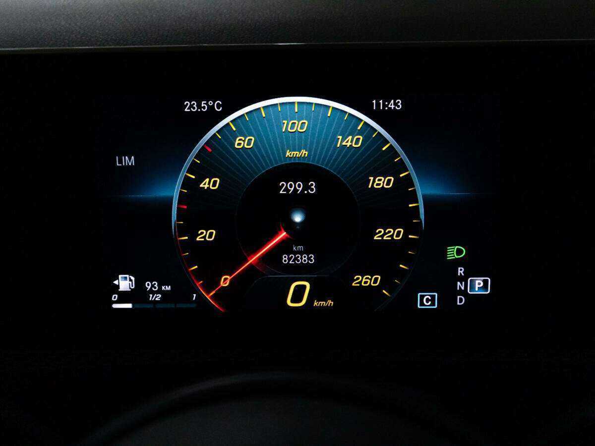 Mercedes-Benz A-Класс 200, 2018 Фото №12