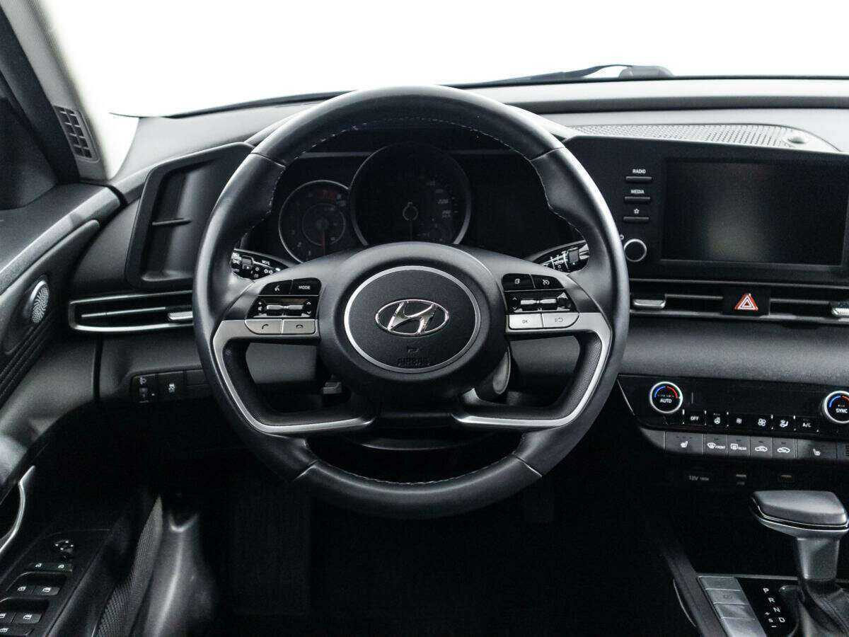 Hyundai Elantra, 2021 Фото №18