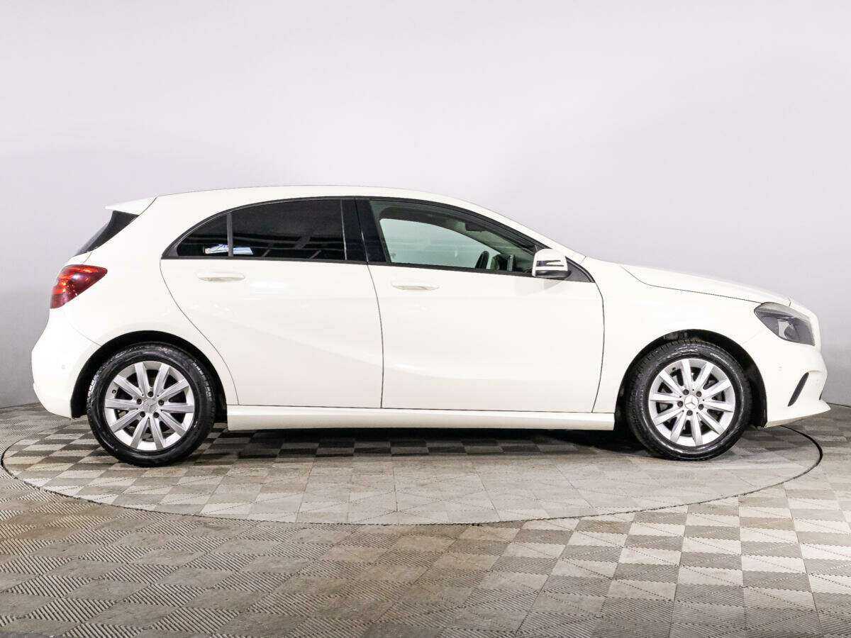 Mercedes-Benz A-Класс 180, 2016 Фото №4