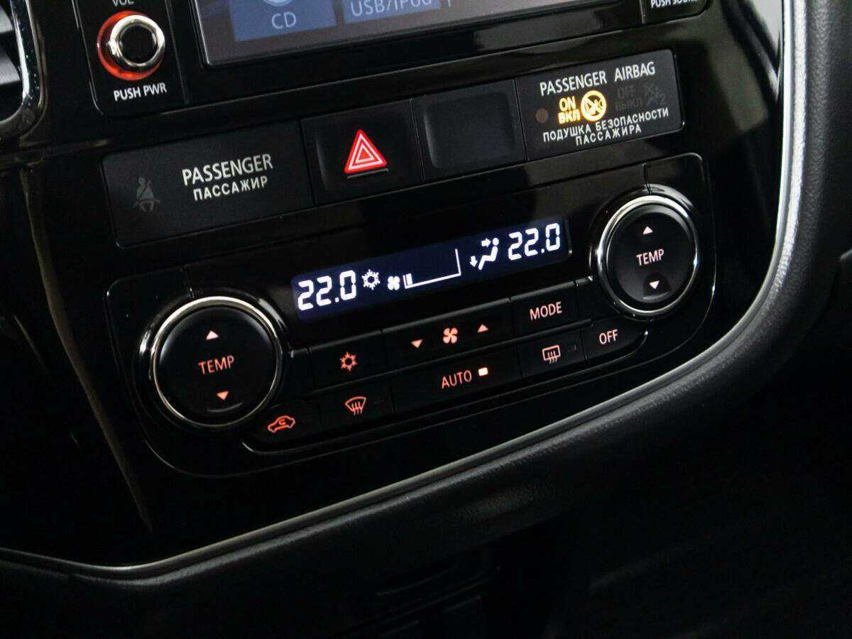 Mitsubishi Outlander, 2017 Фото №17