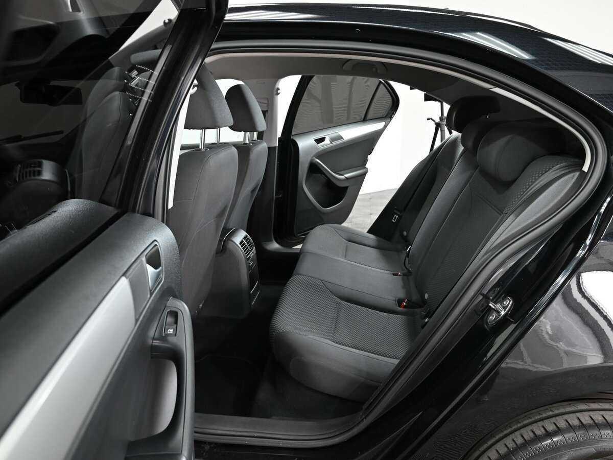 Volkswagen Jetta, 2012 Фото №6