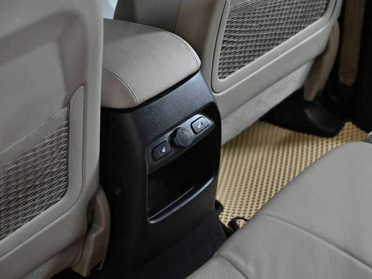 Kia Sorento, 2013 Фото №13