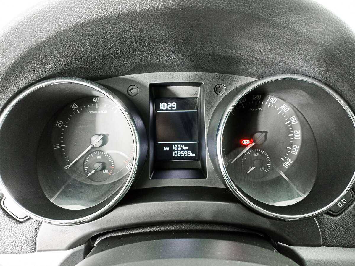 Skoda Yeti, 2015 Фото №11