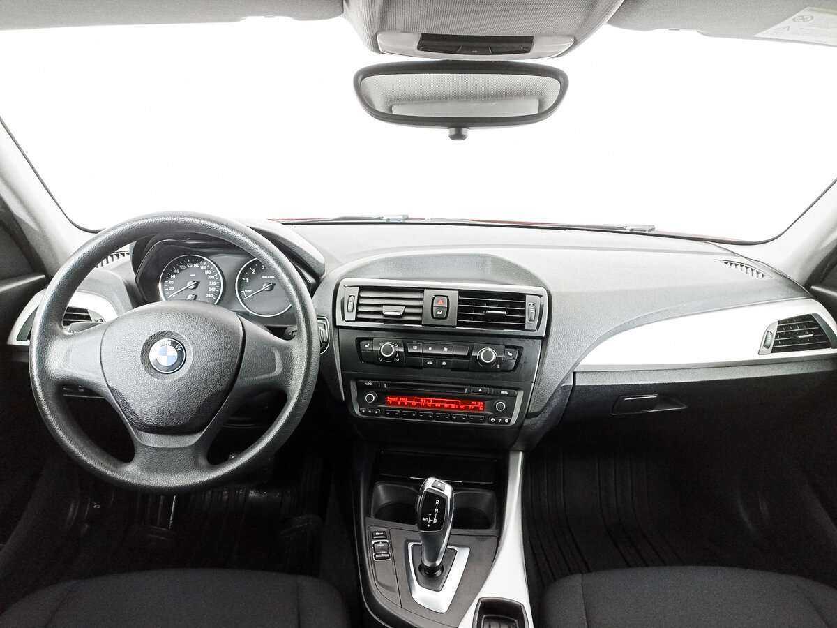 BMW 1 серии 116i, 2012 Фото №10