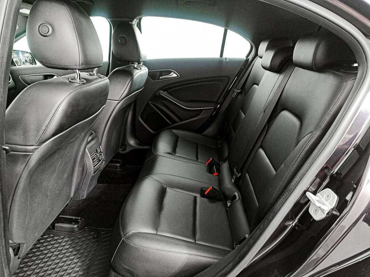 Mercedes-Benz A-Класс 180, 2014 Фото №8