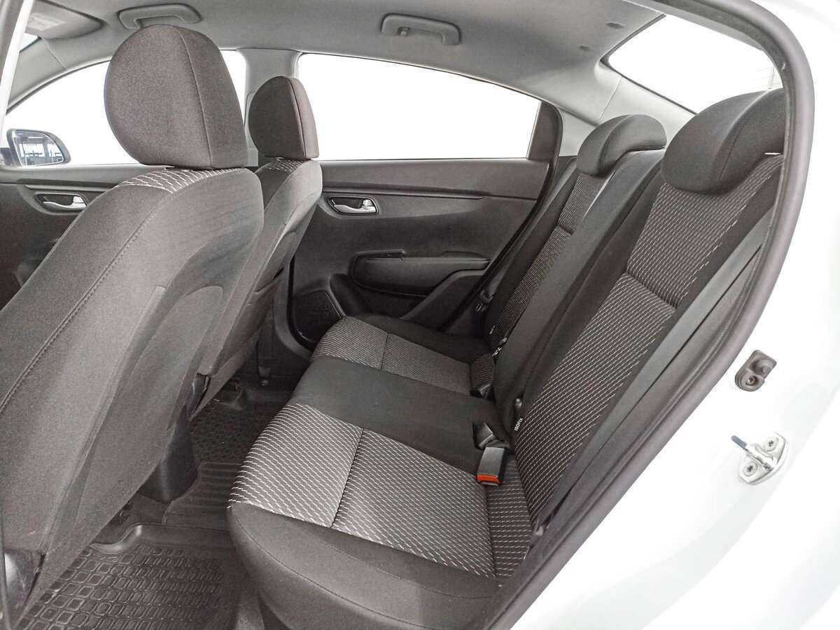 Kia Rio, 2018 Фото №10