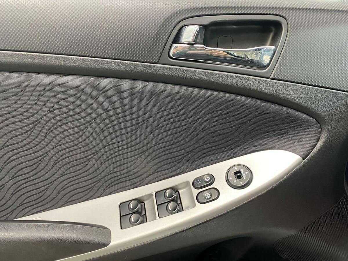 Hyundai Solaris, 2013 Фото №16