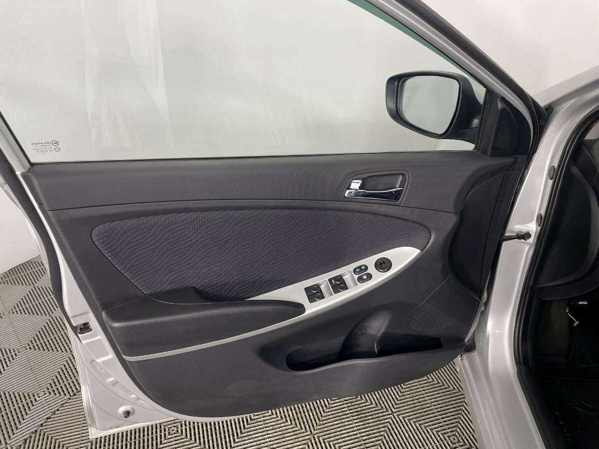 Hyundai Solaris, 2012 Фото №8