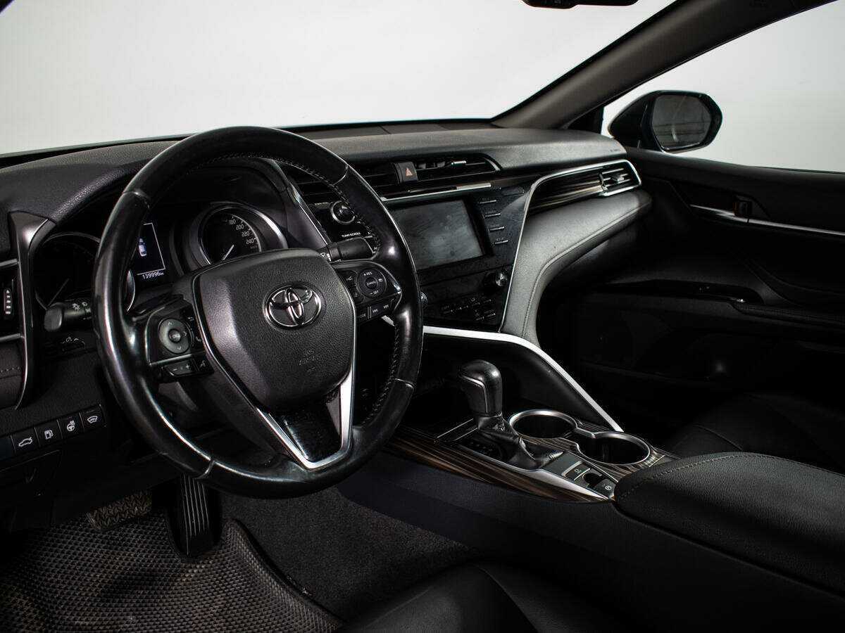 Toyota Camry, 2018 Фото №13