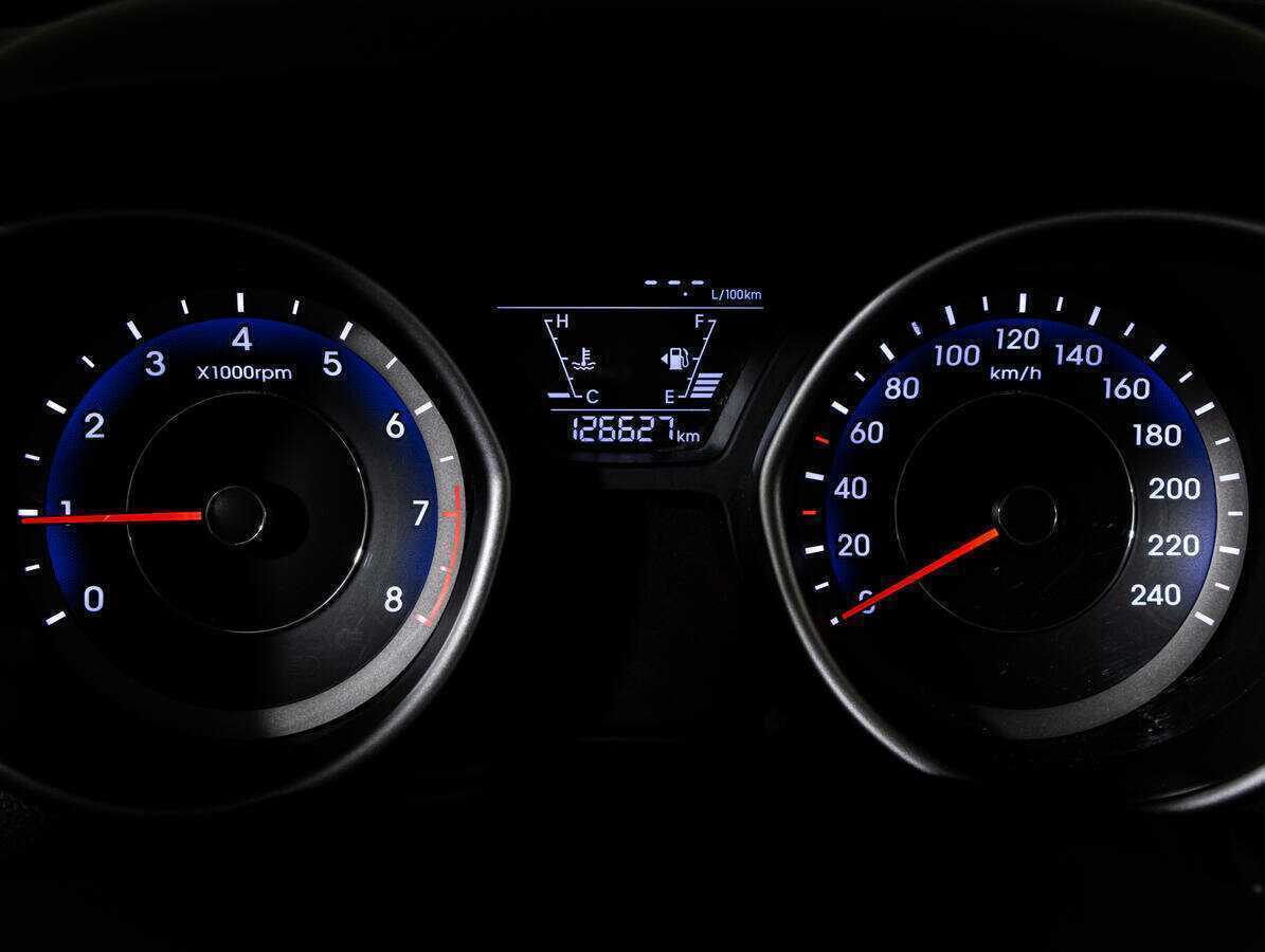 Hyundai Elantra, 2015 Фото №16