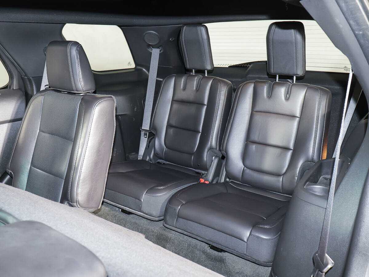 Ford Explorer, 2013 Фото №13