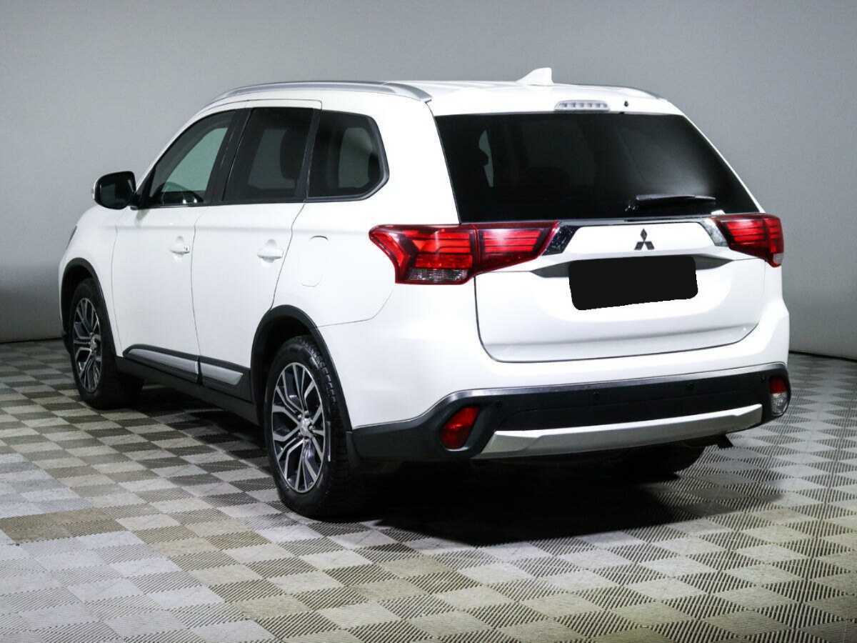Mitsubishi Outlander, 2018 Фото №6