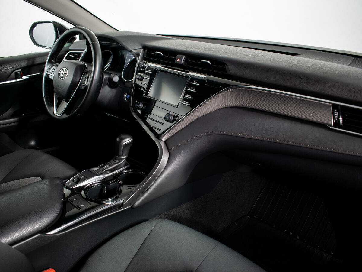 Toyota Camry, 2020 Фото №7