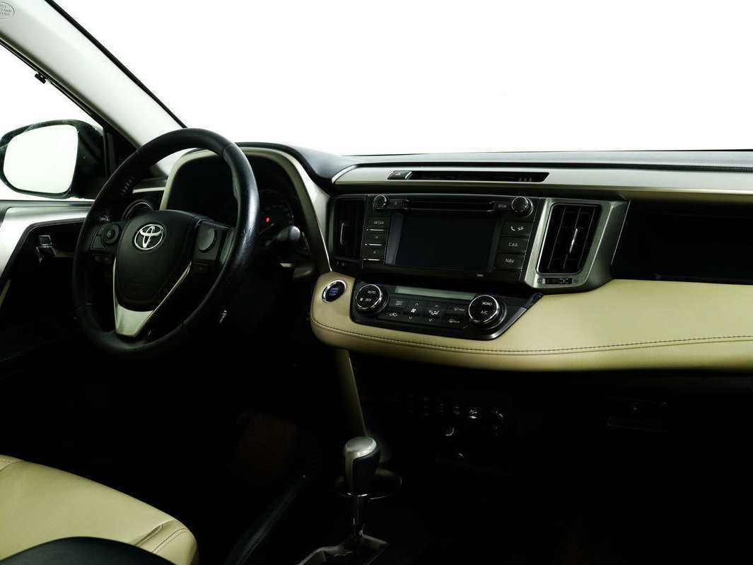Toyota RAV4, 2015 Фото №9