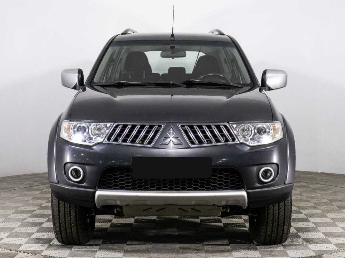 Mitsubishi Pajero Sport, 2012 Фото №2
