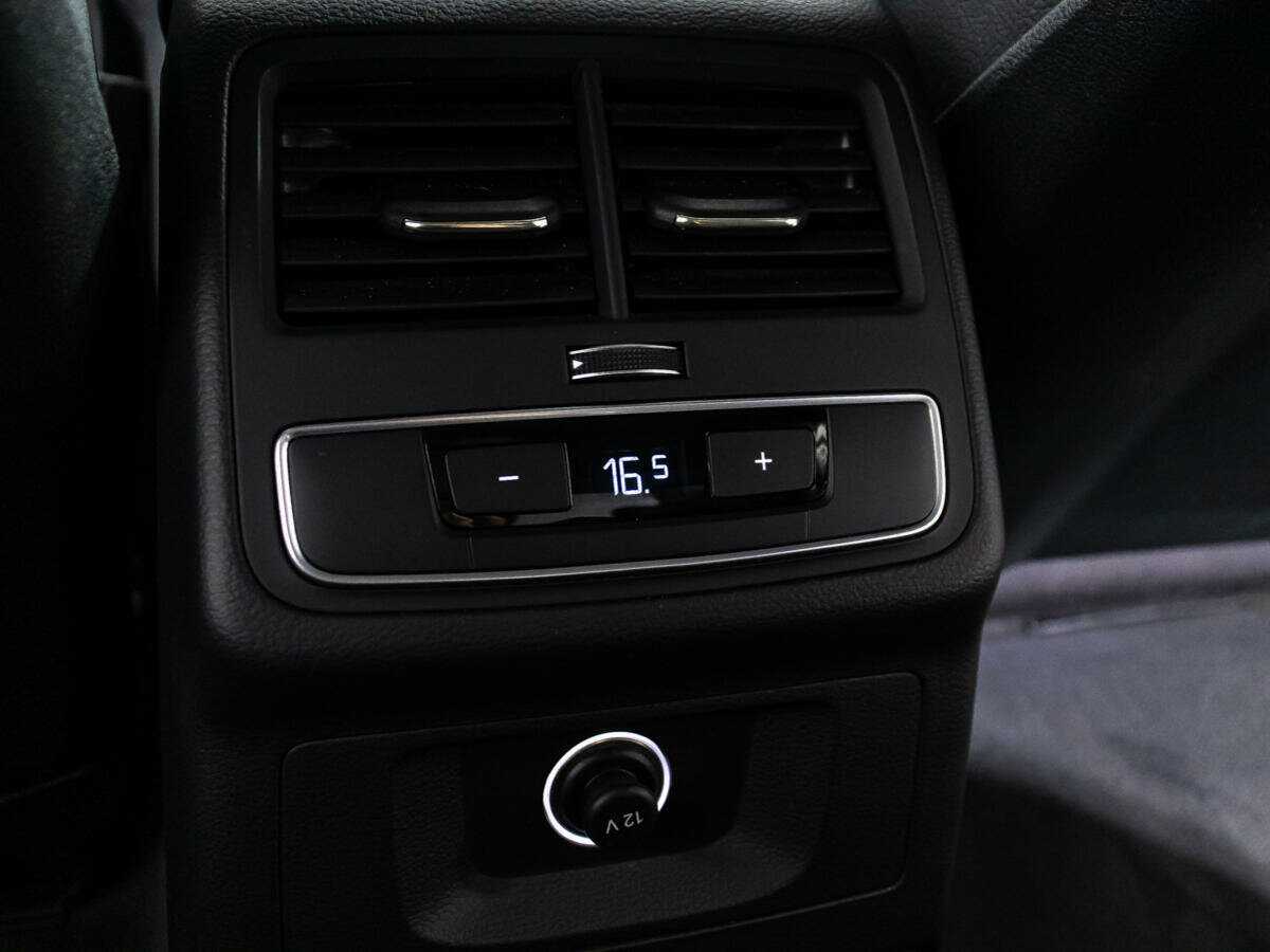 Audi A4, 2016 Фото №19