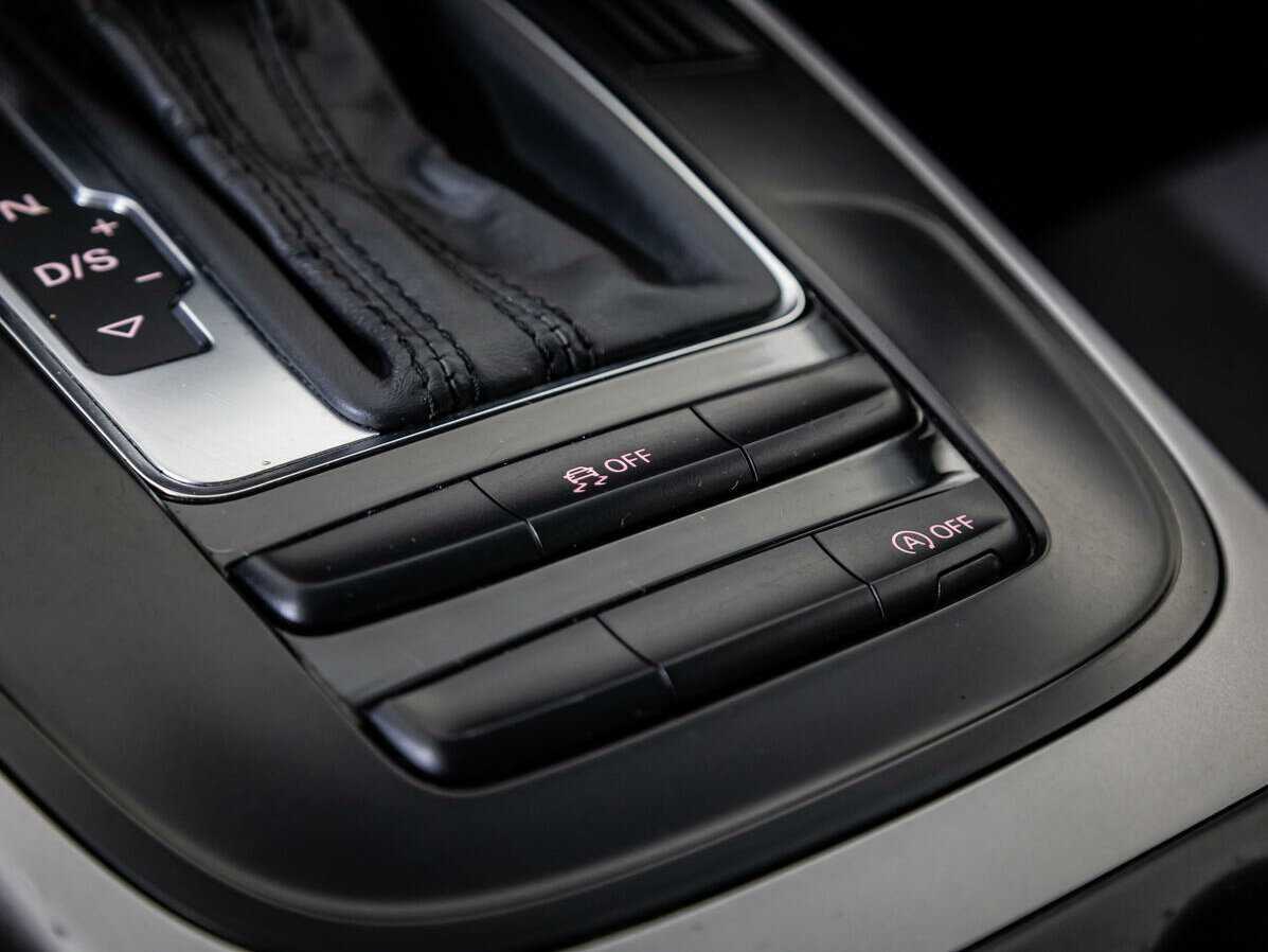 Audi A4, 2014 Фото №14