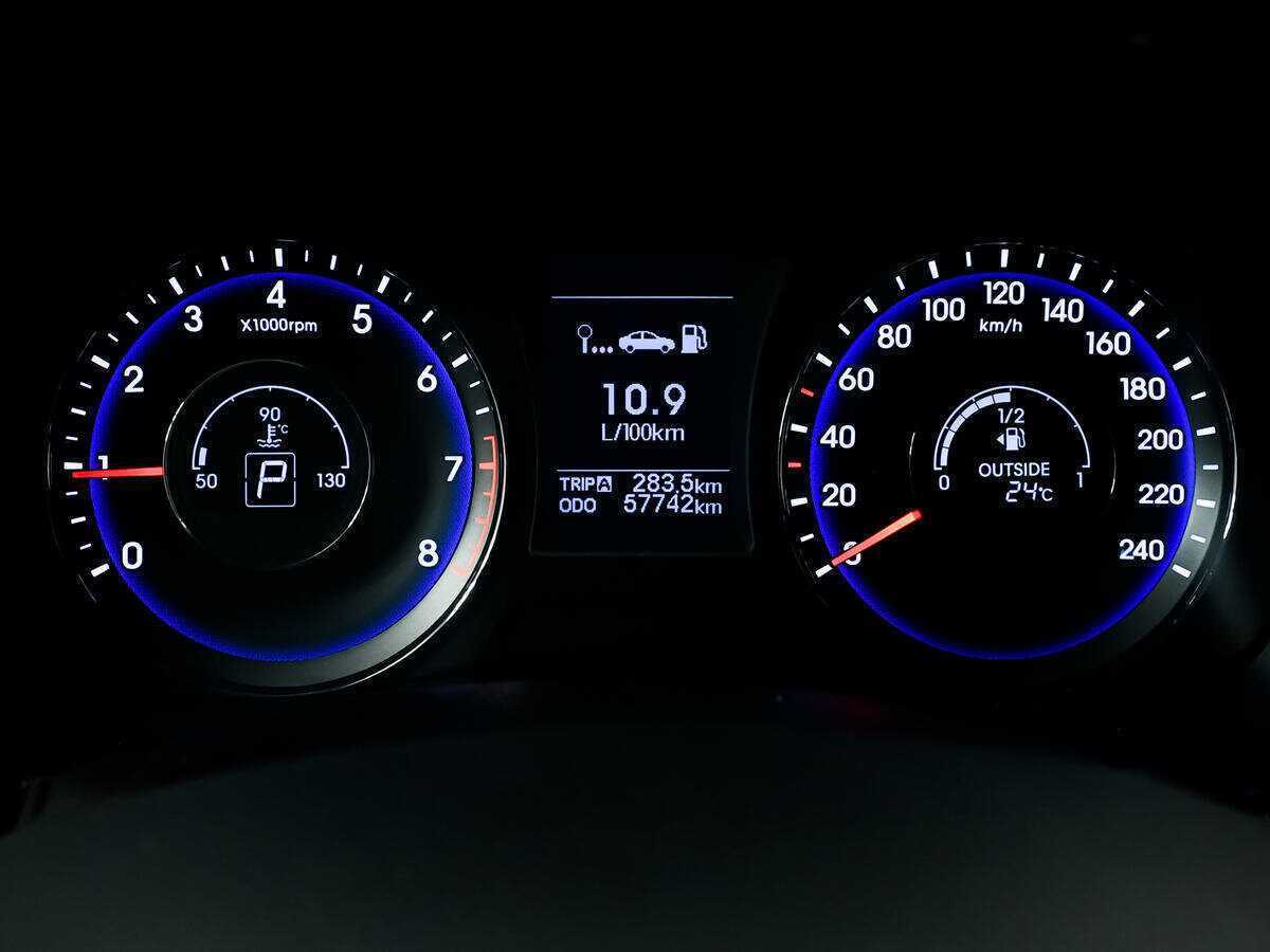 Hyundai i40, 2013 Фото №8