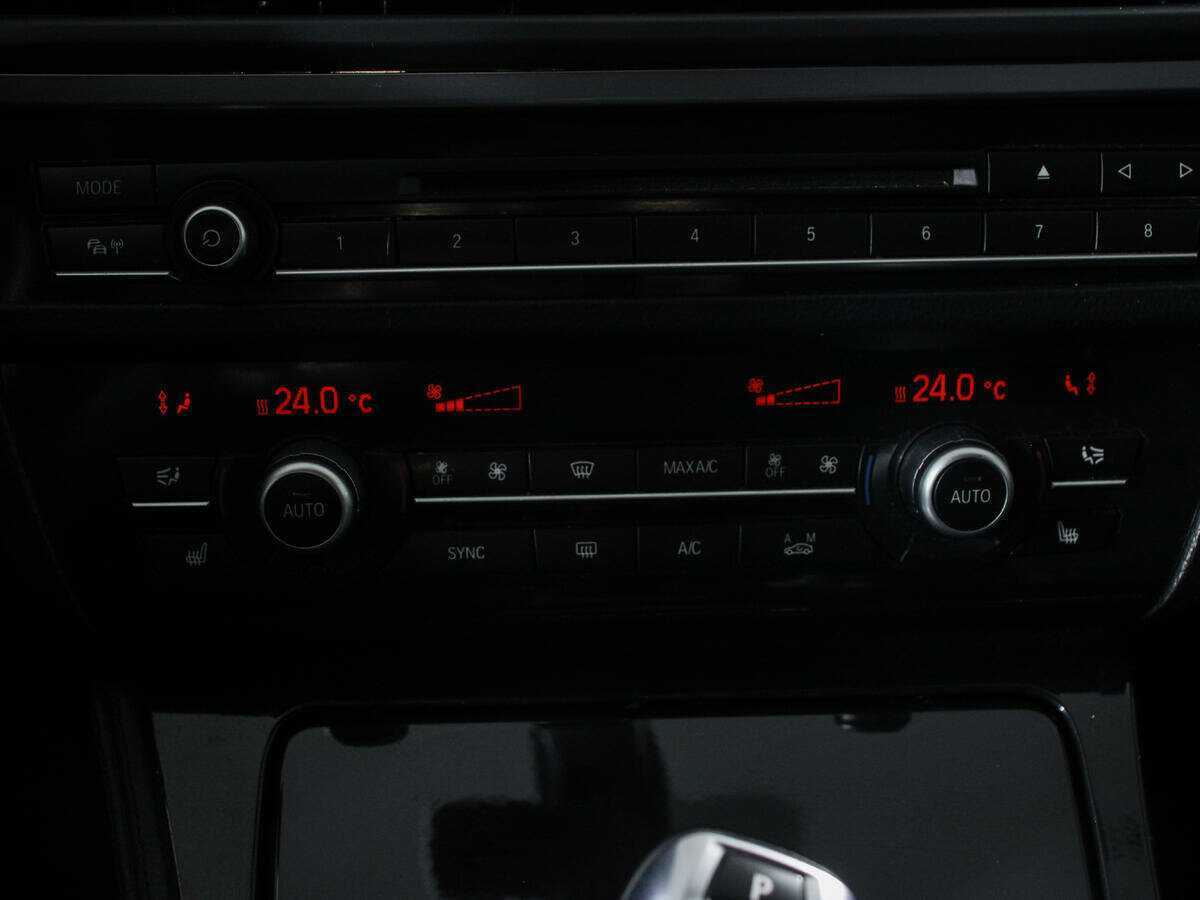 BMW 5 серии 528i, 2013 Фото №9