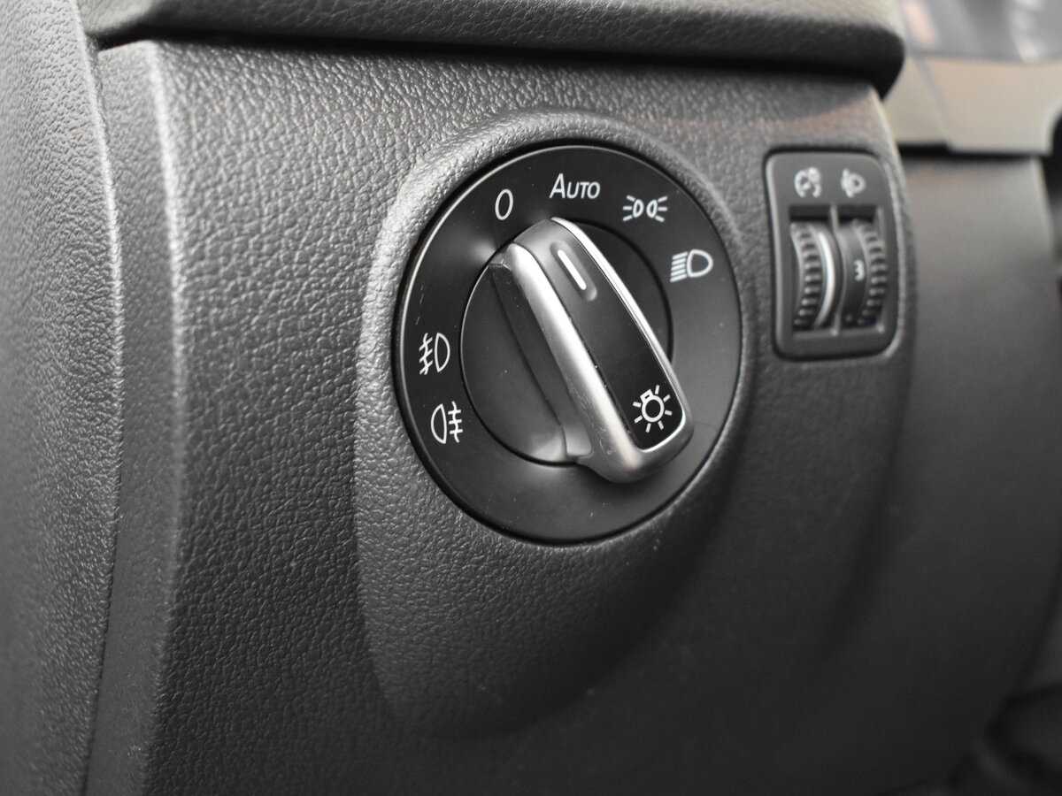 Volkswagen Tiguan, 2012 Фото №7