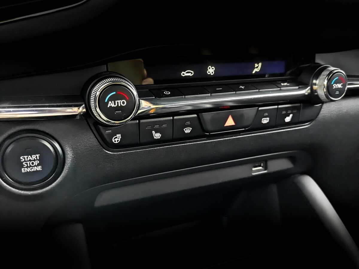 Mazda 3, 2019 Фото №20