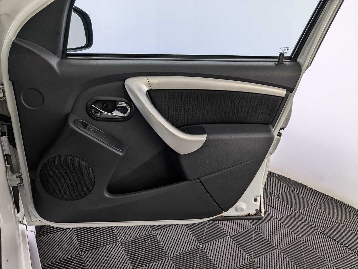 Nissan Terrano, 2015 Фото №20