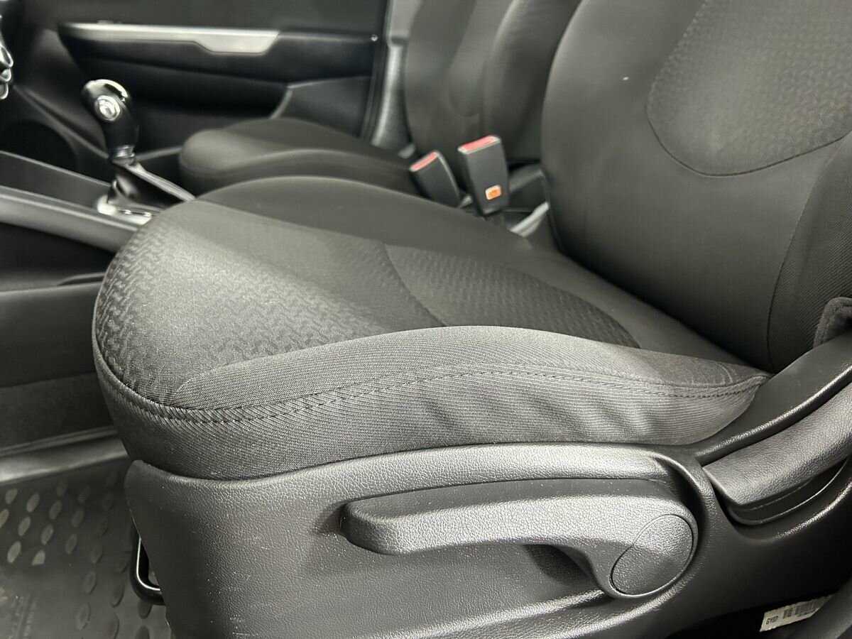 Kia Rio 6-speed, 2014 Фото №9