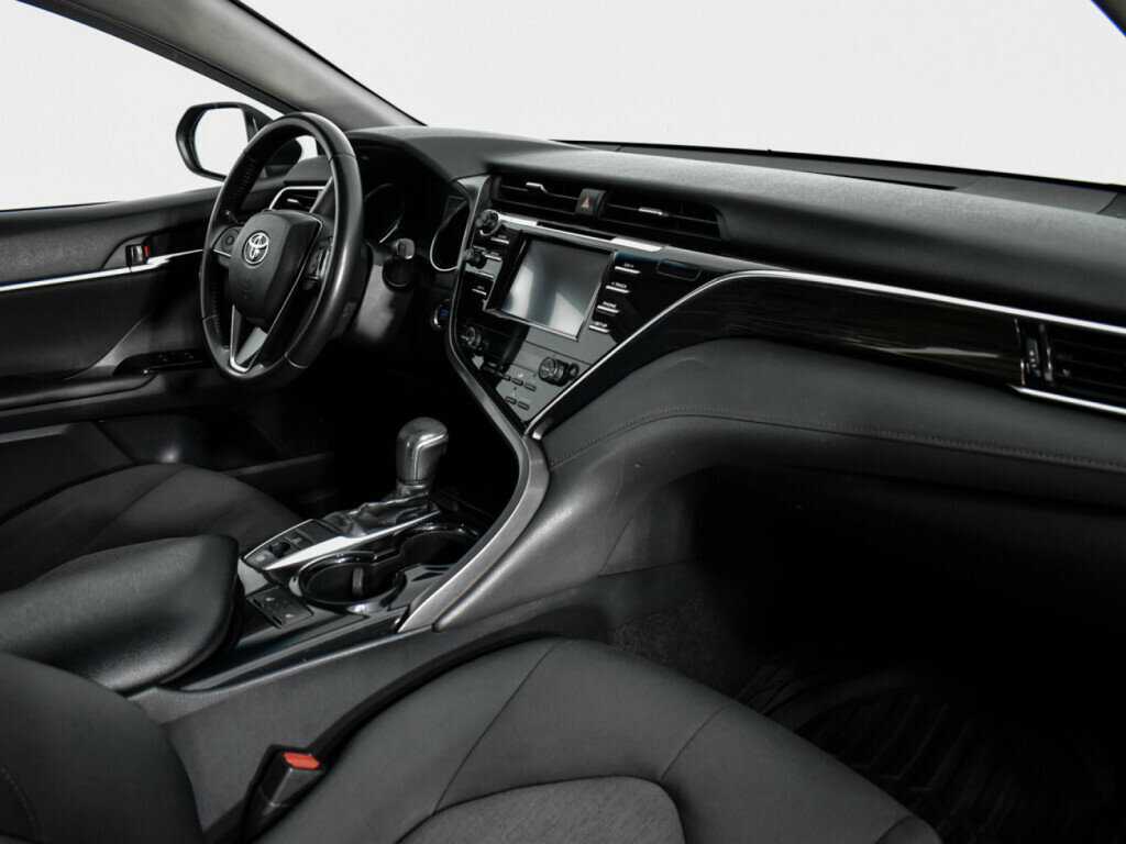 Toyota Camry, 2018 Фото №11
