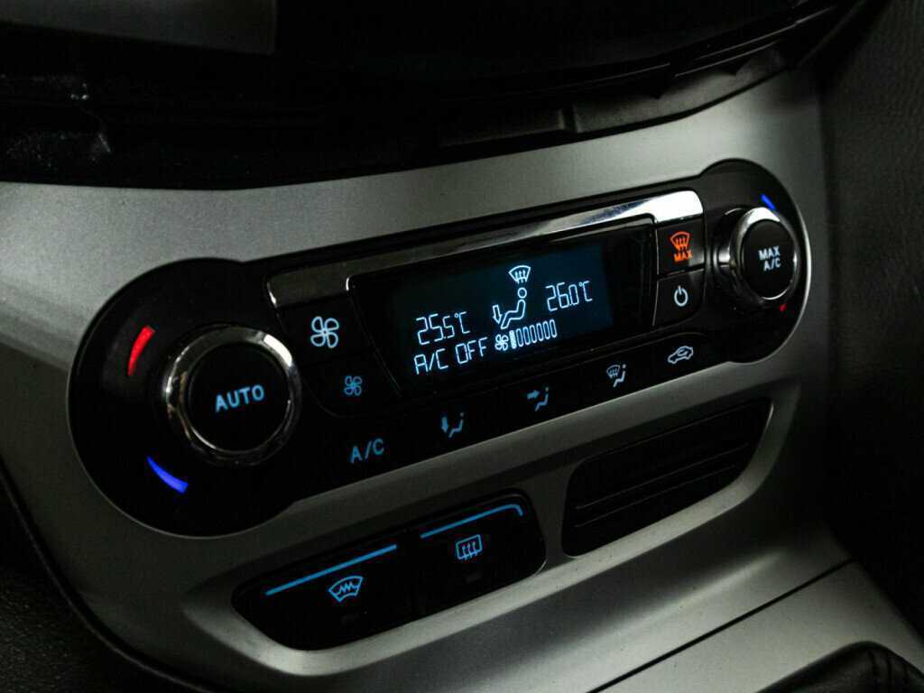 Ford Focus, 2013 Фото №15