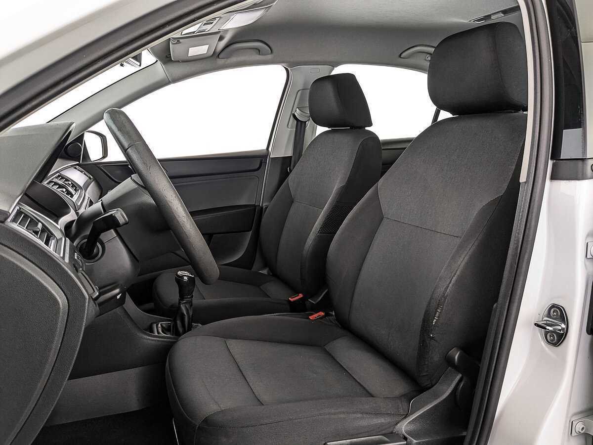 Skoda Rapid, 2017 Фото №19