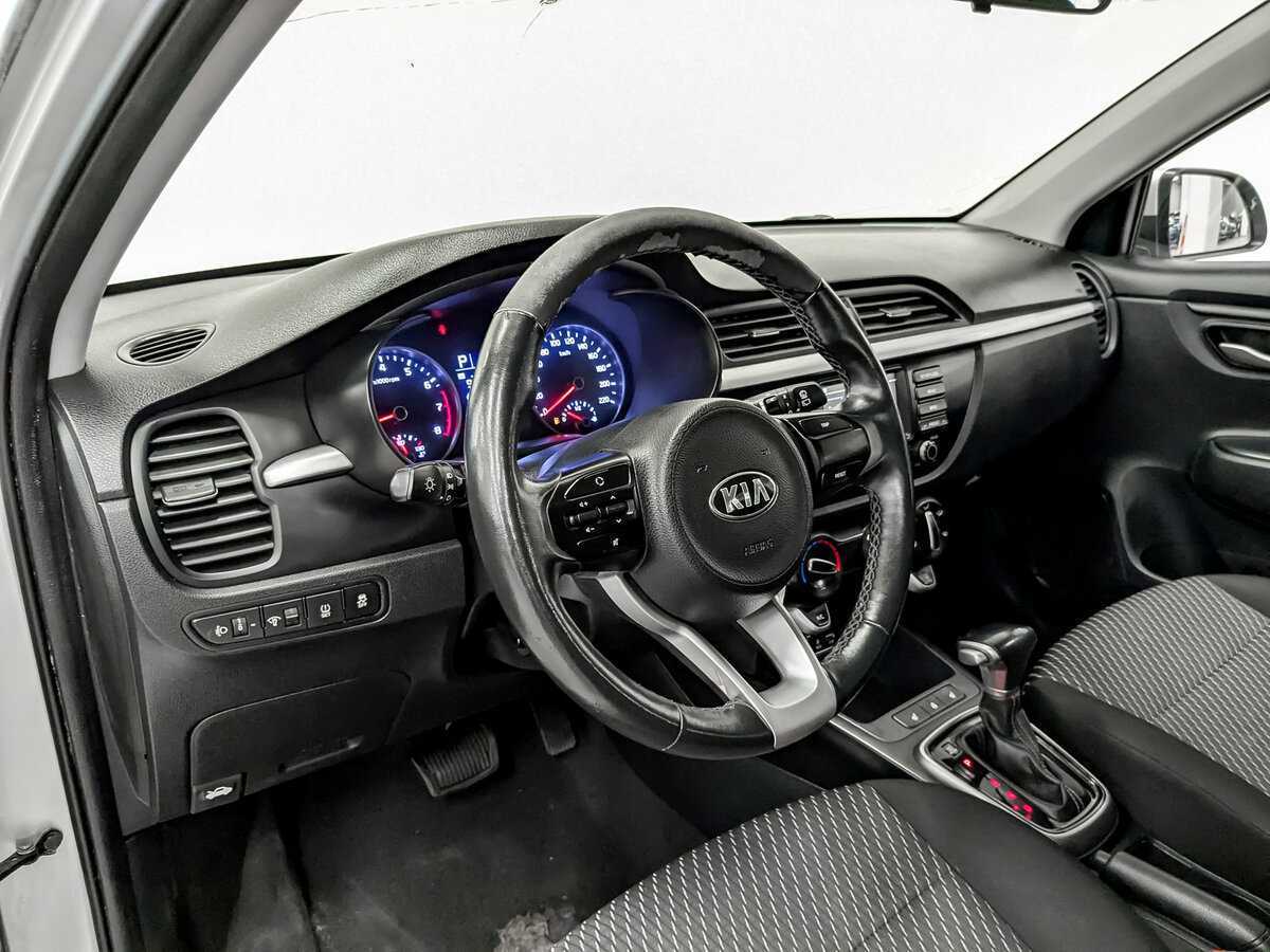 Kia Rio X-Line, 2020 Фото №16