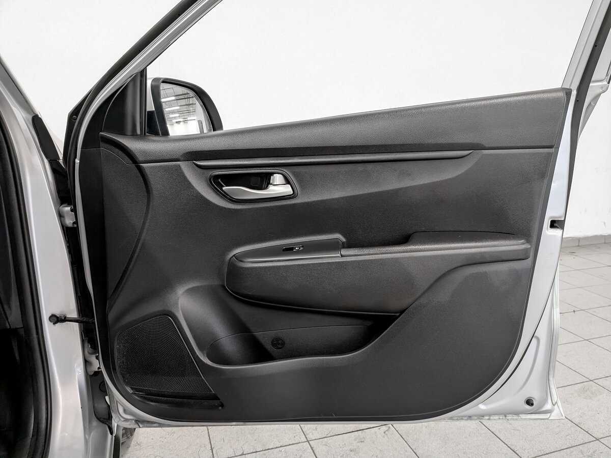 Kia Rio X-Line, 2020 Фото №21