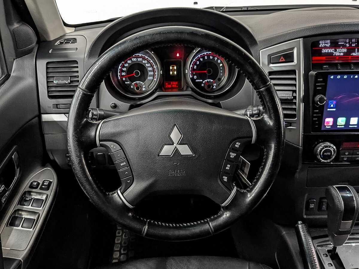 Mitsubishi Pajero, 2015 Фото №21