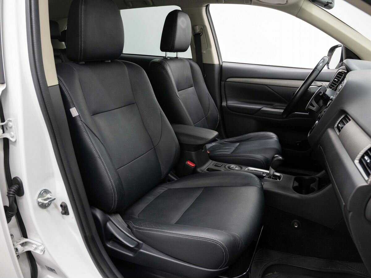 Mitsubishi Outlander, 2012 Фото №13