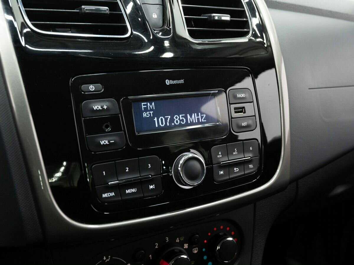 Renault Logan, 2018 Фото №19