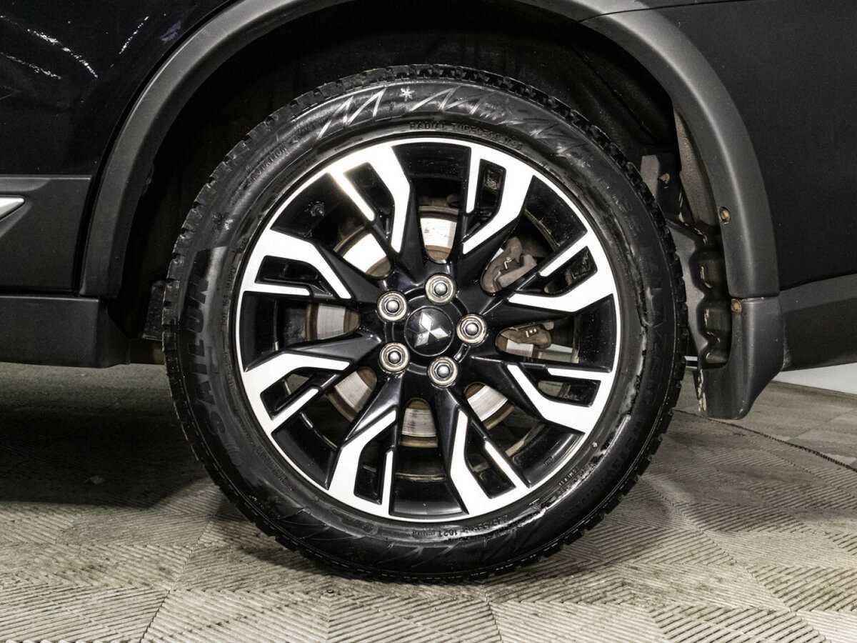 Mitsubishi Outlander, 2021 Фото №18