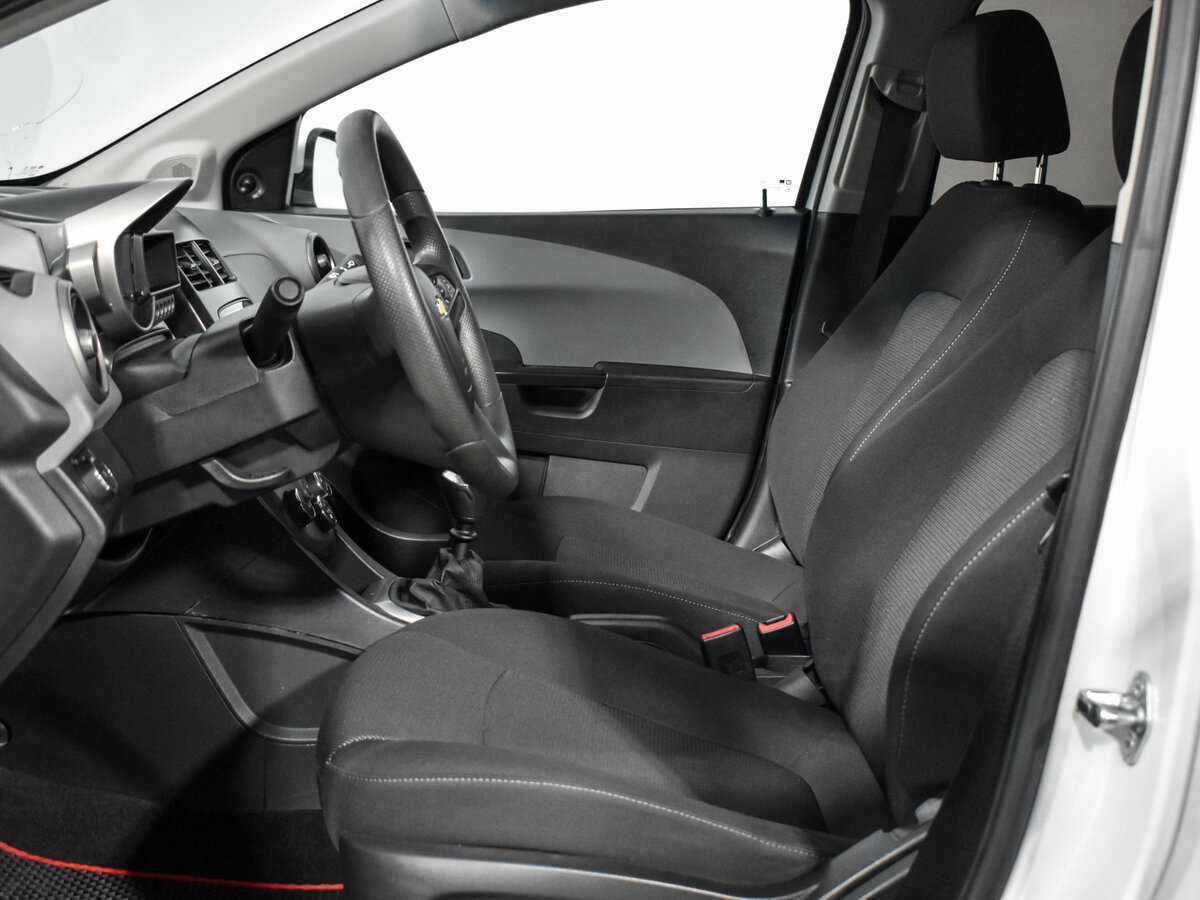Chevrolet Aveo, 2014 Фото №10